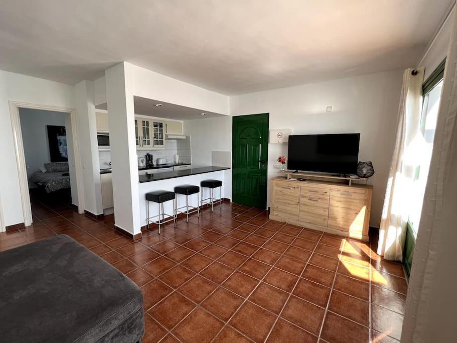 Casa Breen - Spacious 1 Bedroom Apartment In Matagorda With Communal Pool ติอาส ภายนอก รูปภาพ